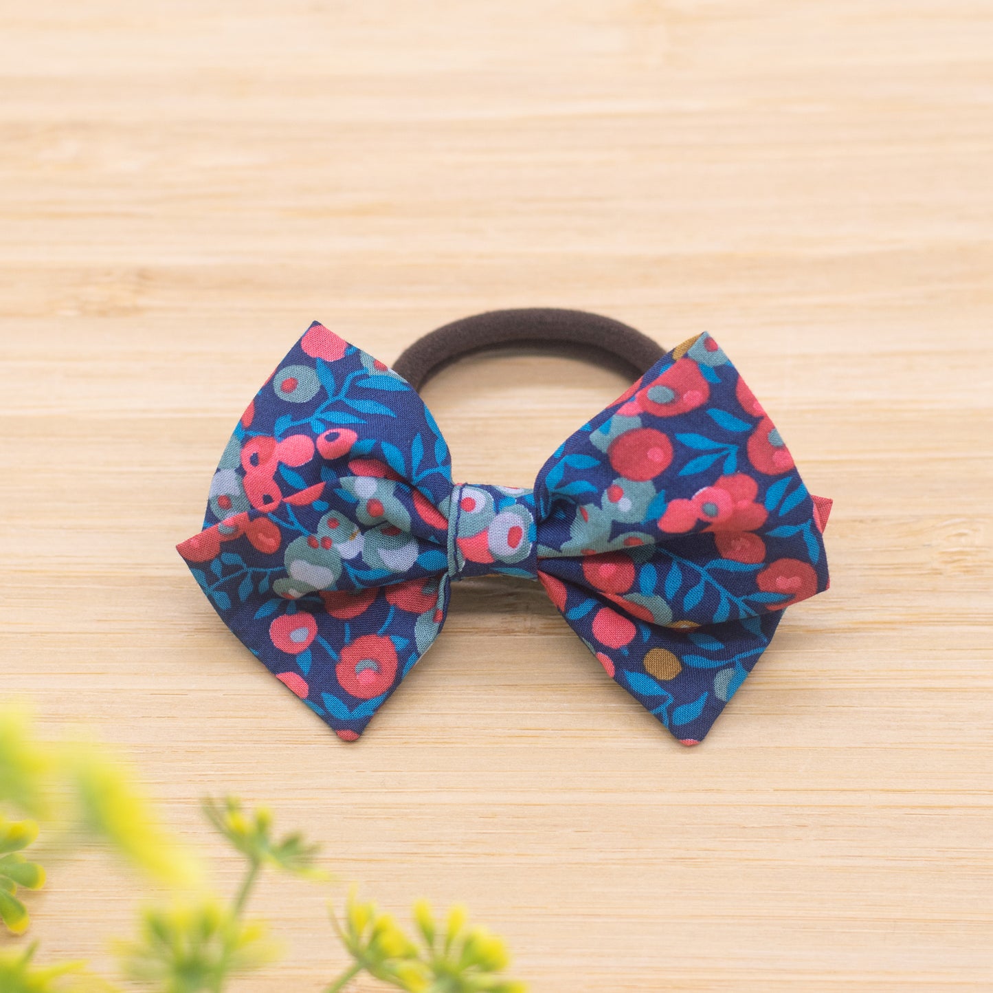 Daffodil Bow: Wiltshire Navy