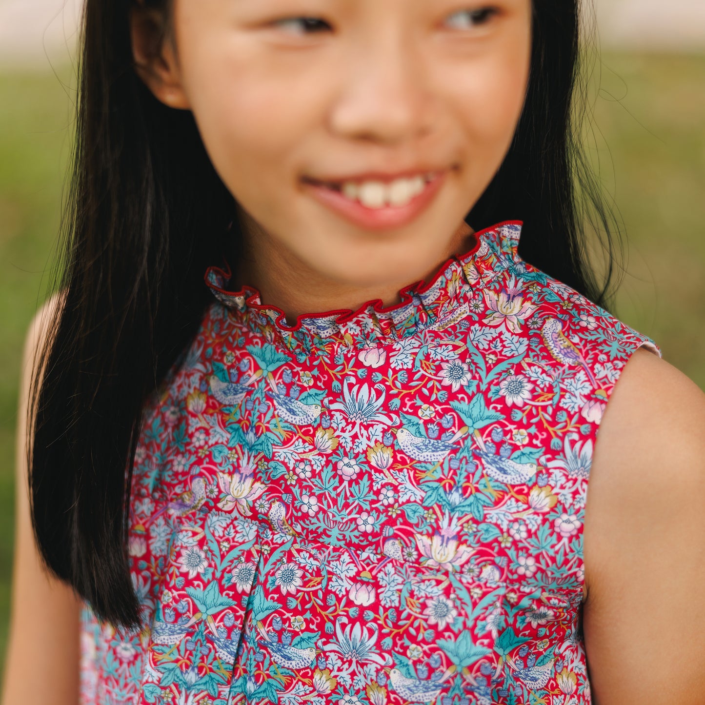 Magnolia Blouse in Redwood Ramble.